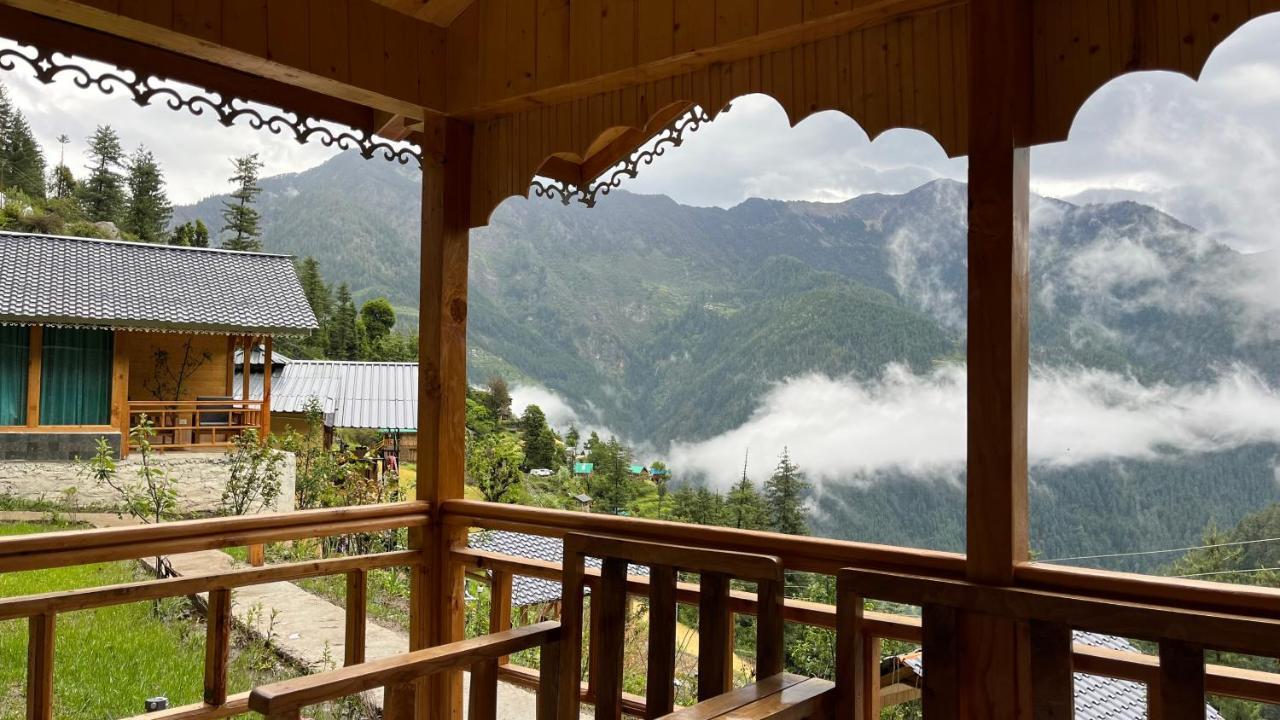 Tree House Latos Tandi Hotel Jibhi Bagian luar foto