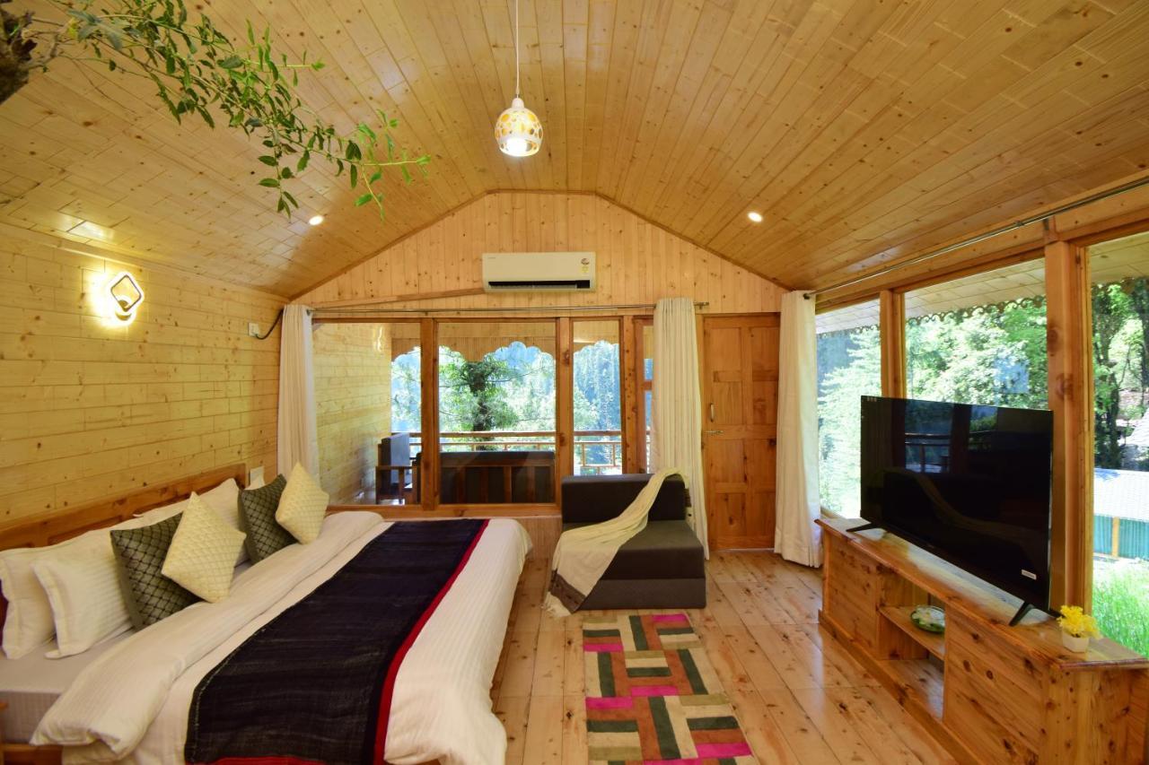 Tree House Latos Tandi Hotel Jibhi Bagian luar foto