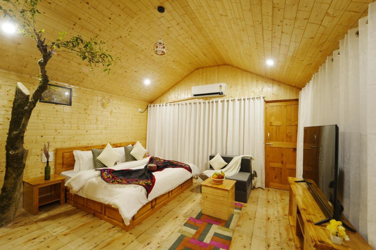 Tree House Latos Tandi Hotel Jibhi Bagian luar foto